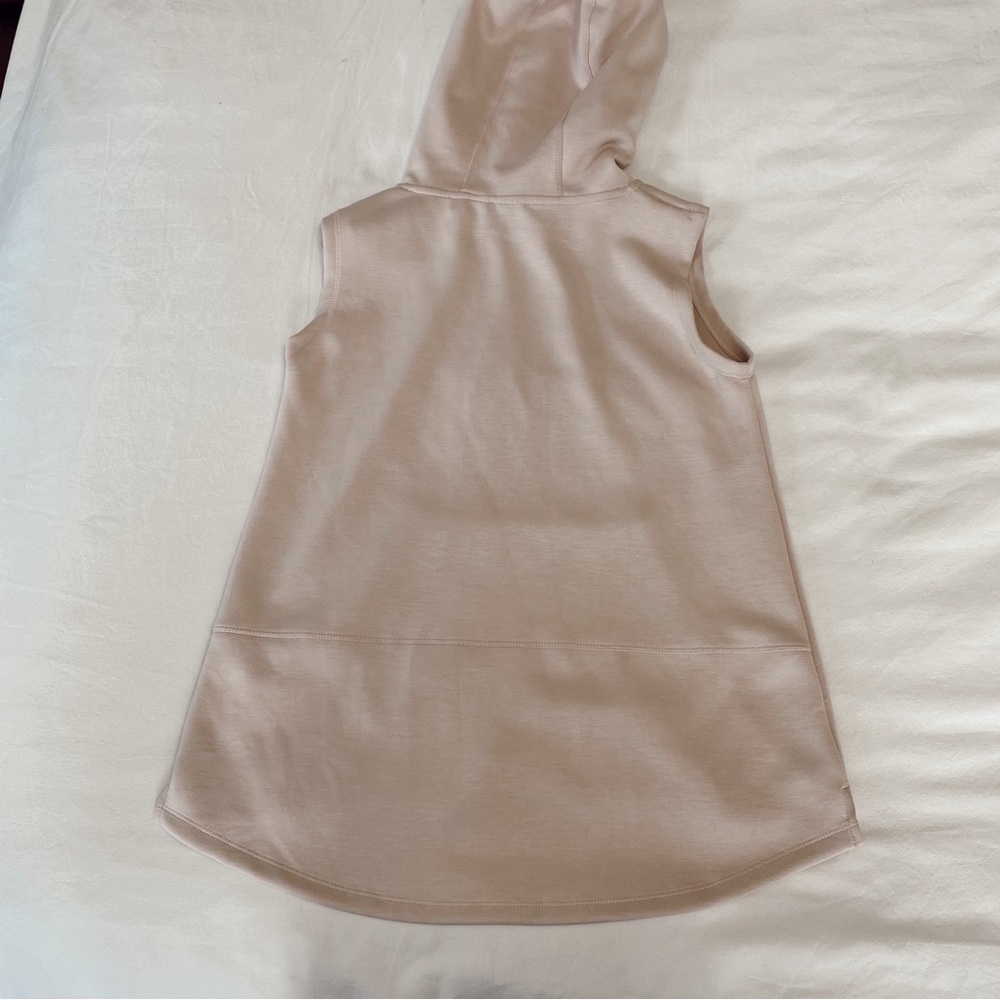 Elie Tahari Light Pink Sleeveless Hoodie - Picture 7 of 7